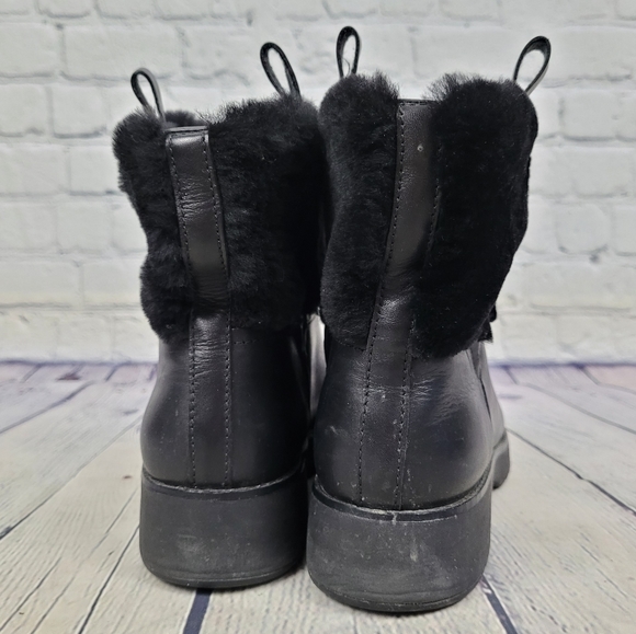 FITFLOP | Mimie genuine shearling trim bootie - Picture 4 of 9